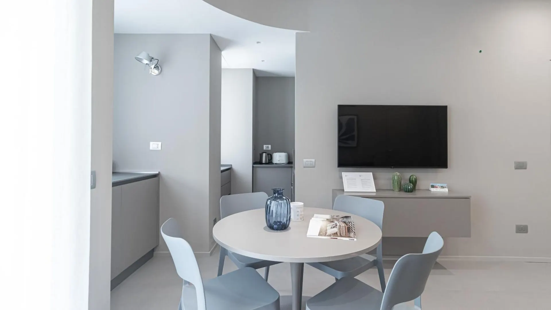 Italianway - Maderno 4 Apartment Milan Italy