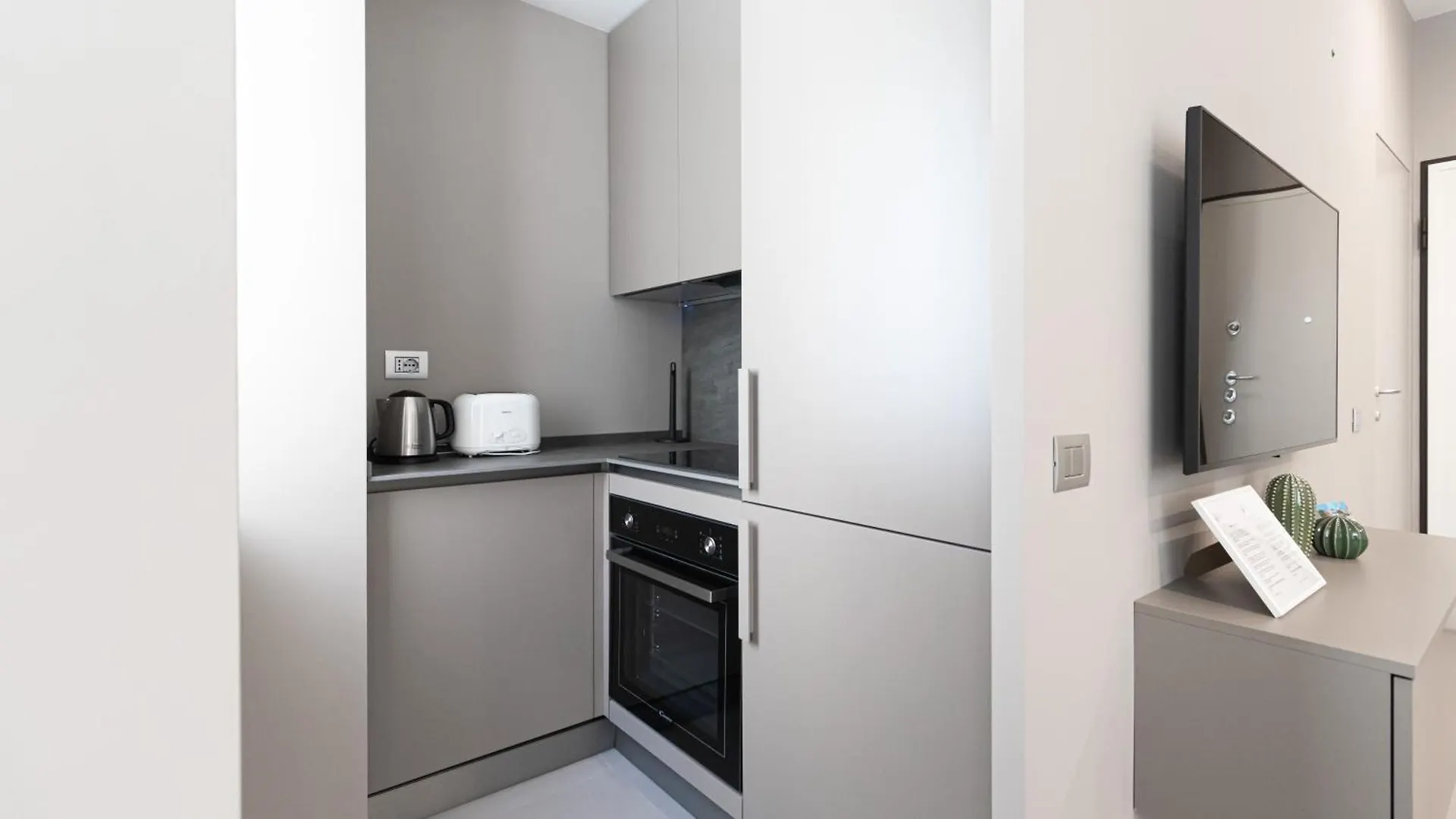Italianway - Maderno 4 Apartment Milan Italy